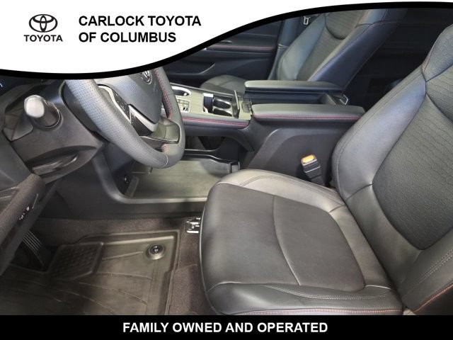 Used 2025 Toyota Sienna XSE w/ XSE Plus Package AWD/4WD image 12
