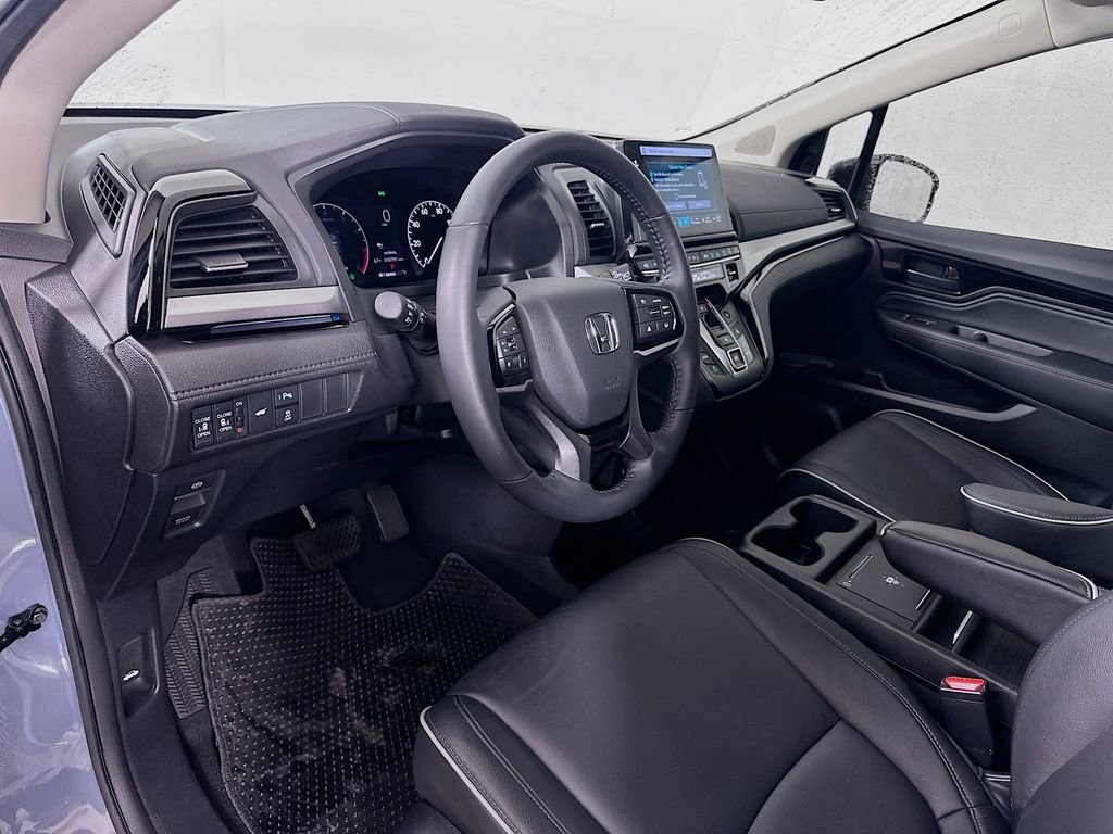 Certified 2025 Honda Odyssey Touring image 9