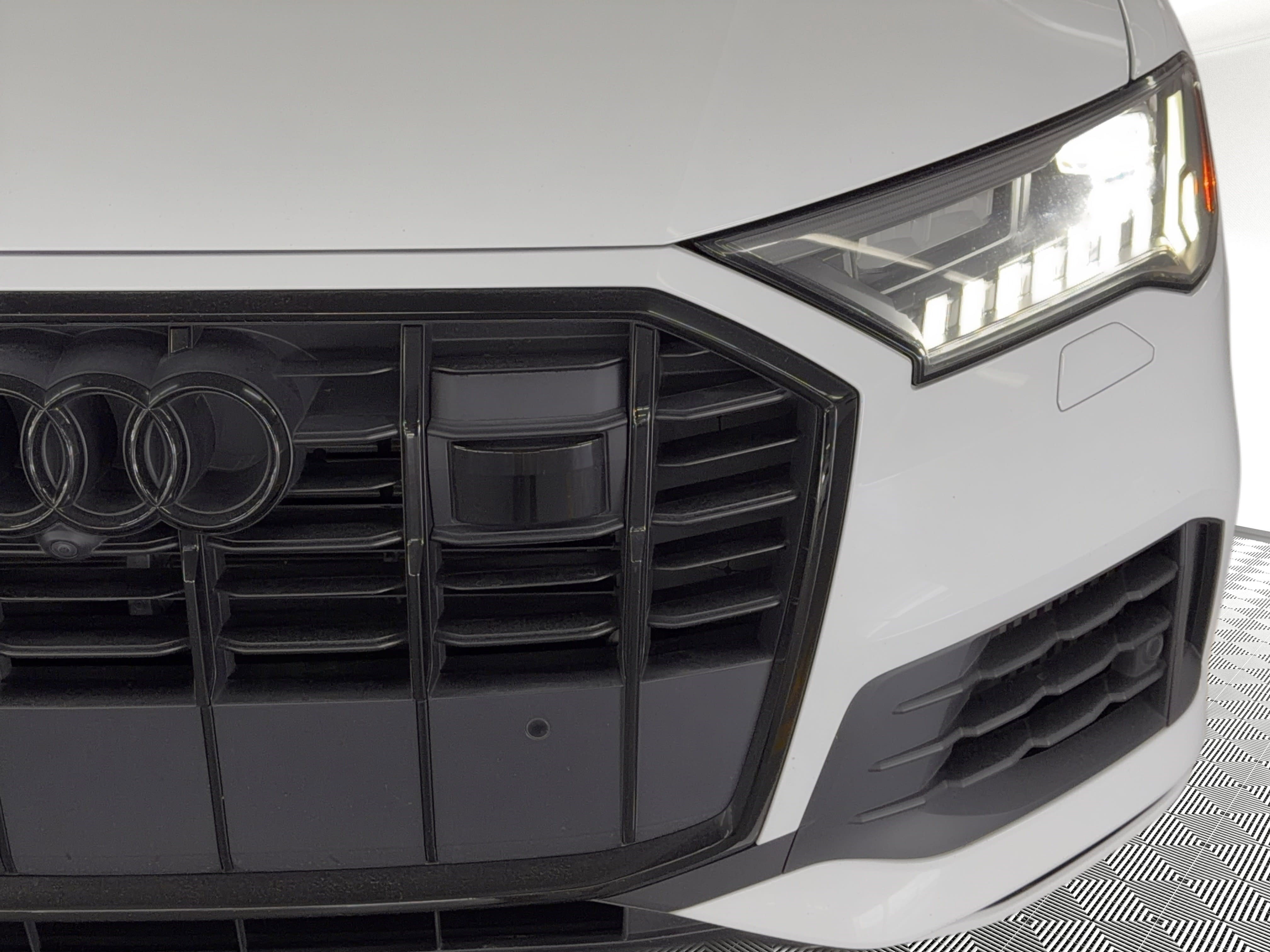 Certified 2023 Audi Q7 3.0T Premium Plus image 11