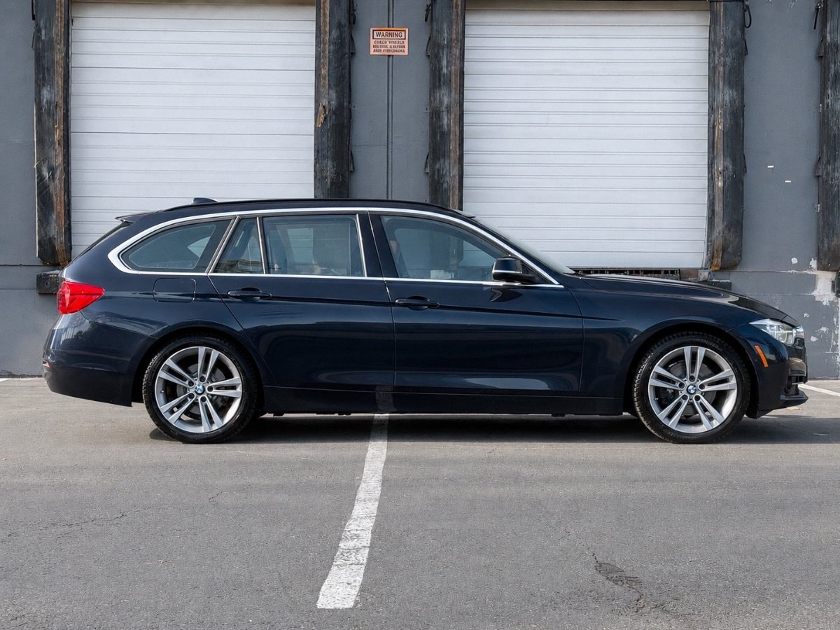 Used 2016 BMW 328d xDrive Wagon AWD/4WD image 2