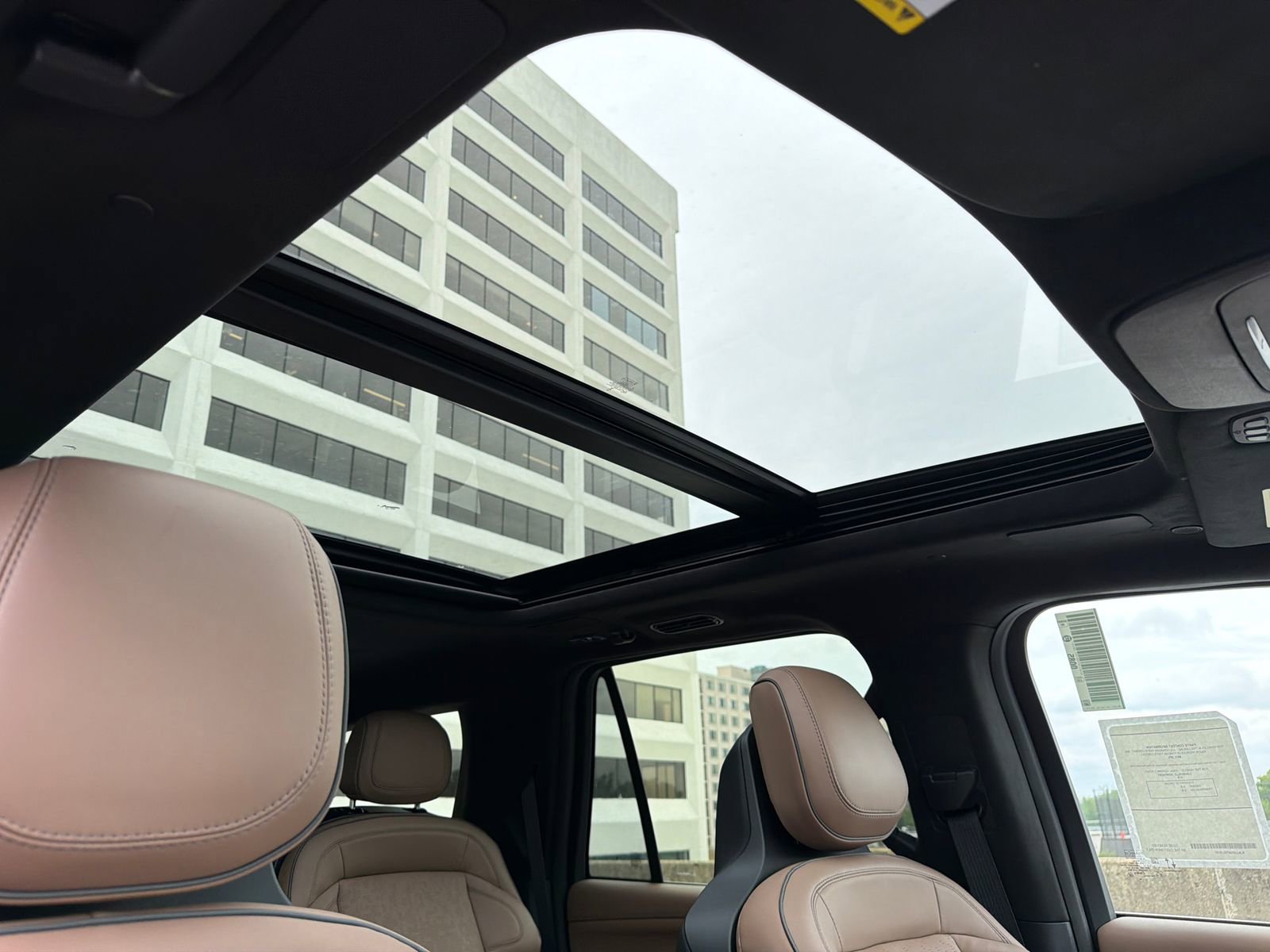 New 2026 Lincoln Navigator Black Label AWD/4WD image 14