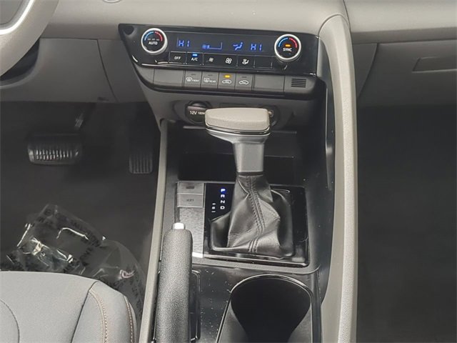 Used 2021 Hyundai Elantra SEL image 18