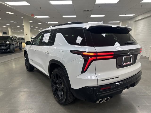 Used 2024 Chevrolet Traverse RS w/ LPO, Floor Liner Package AWD/4WD image 6
