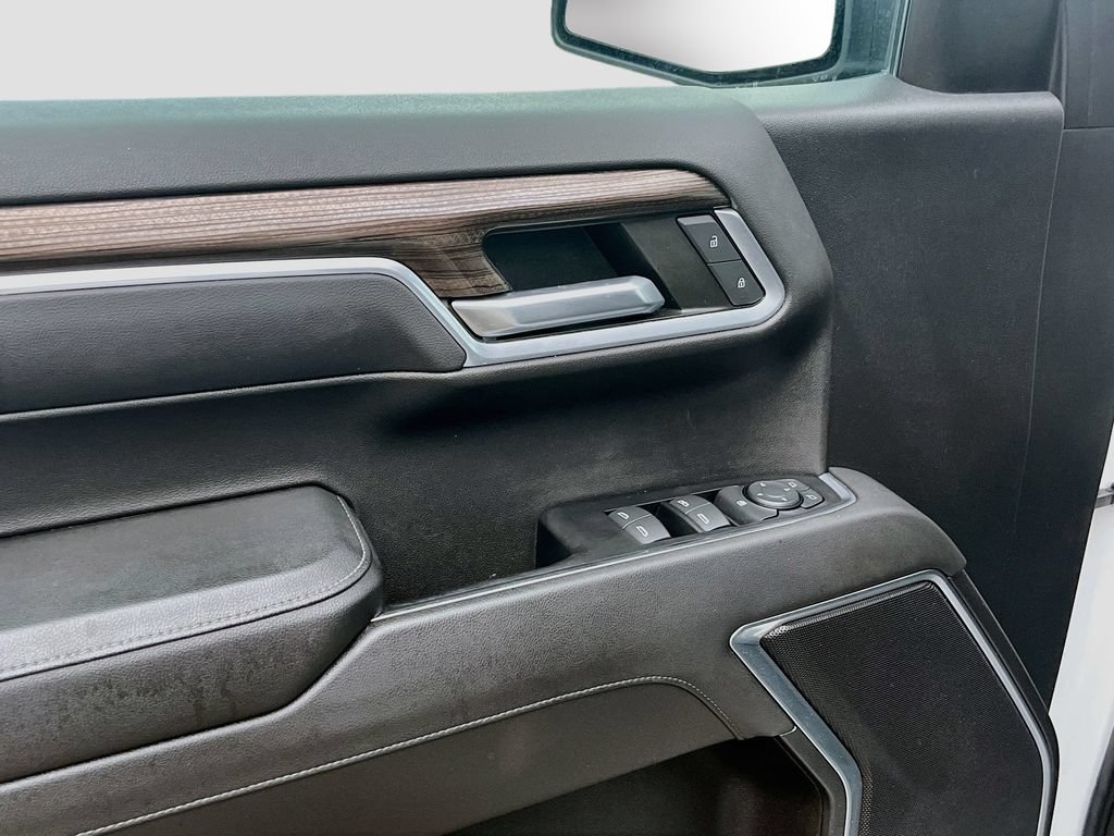 Used 2022 Chevrolet Silverado 1500 LT AWD/4WD image 18