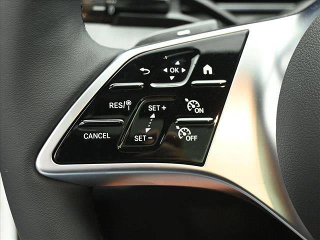 Certified 2026 Mercedes-Benz C 300 4MATIC Sedan image 11