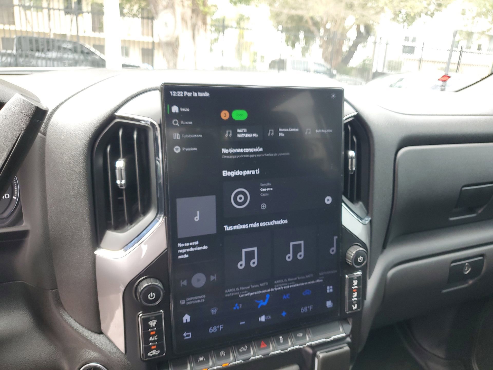 Used 2024 Chevrolet Silverado 1500 Custom w/ Turbomax Blackout Package image 4