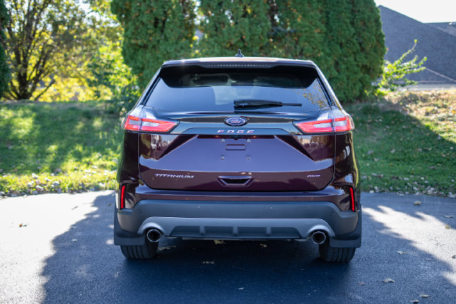 Used 2022 Ford Edge Titanium AWD/4WD image 6