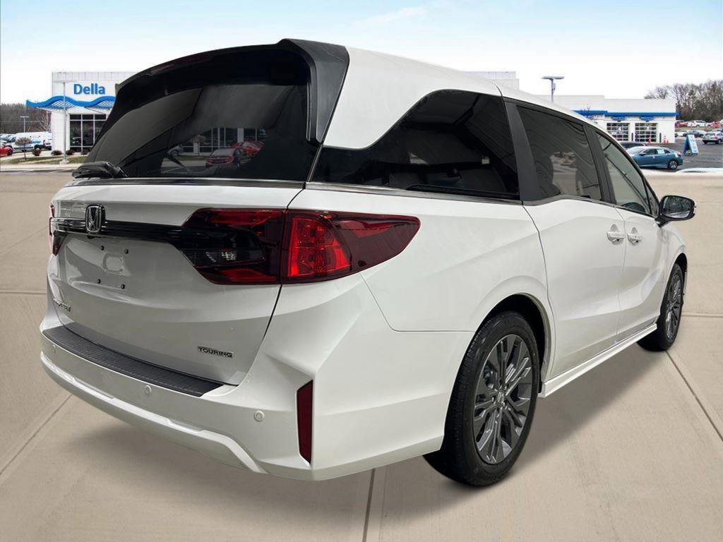 New 2026 Honda Odyssey Touring image 3