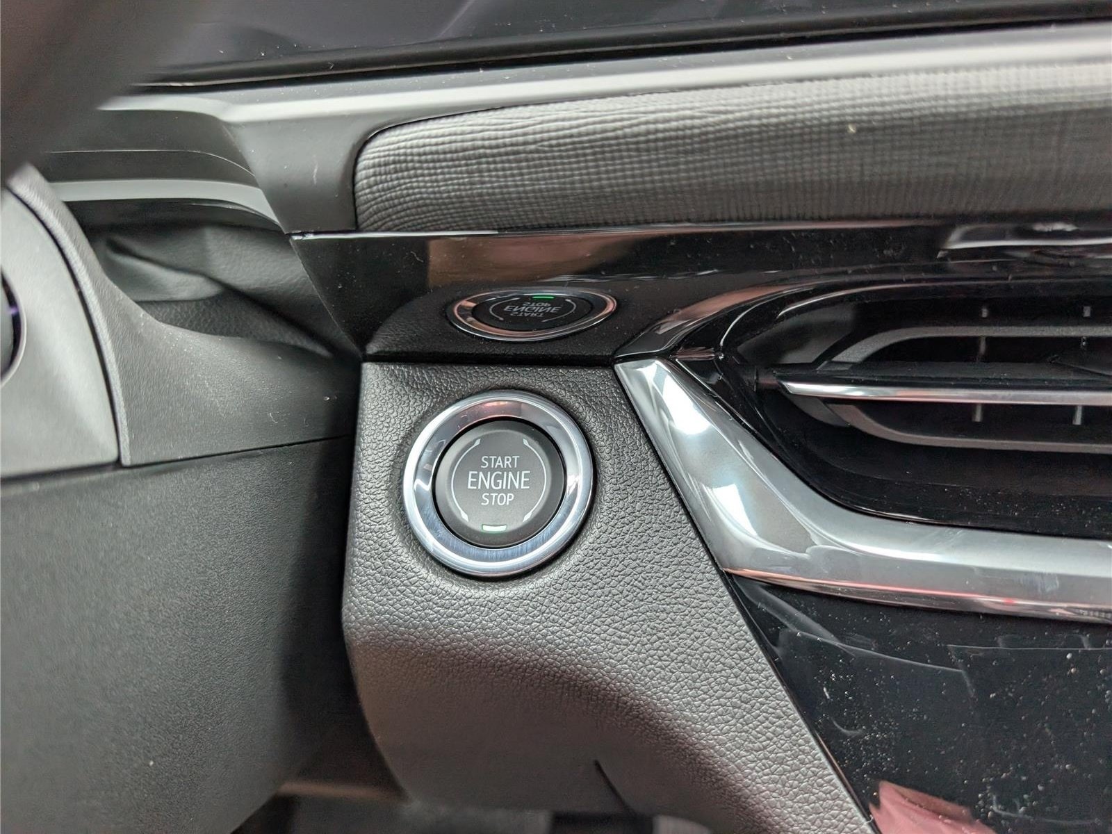 New 2026 Buick Envista Sport Touring w/ Convenience II Package FWD image 24