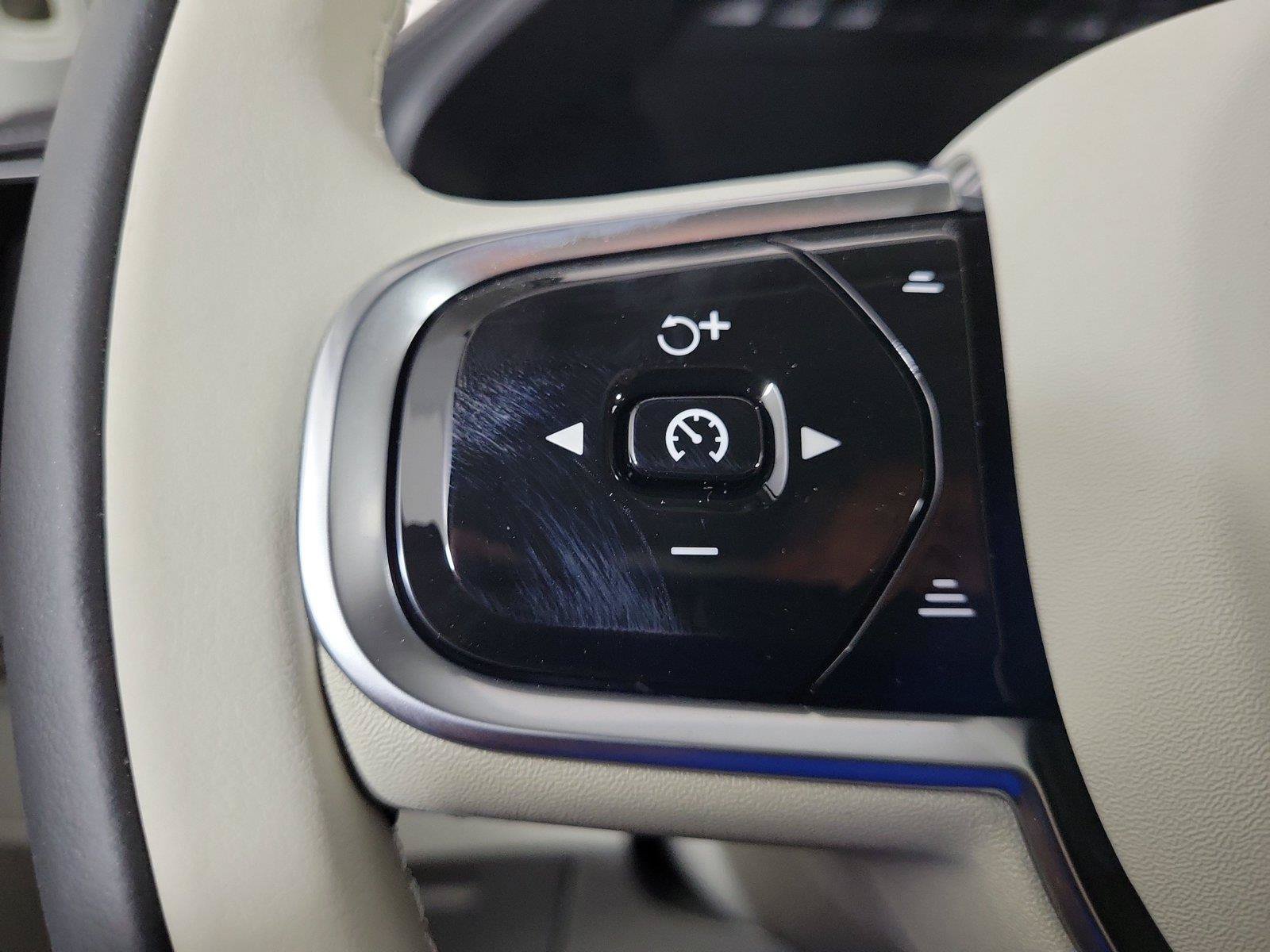 New 2027 Volvo XC90 B6 Ultra AWD/4WD image 25