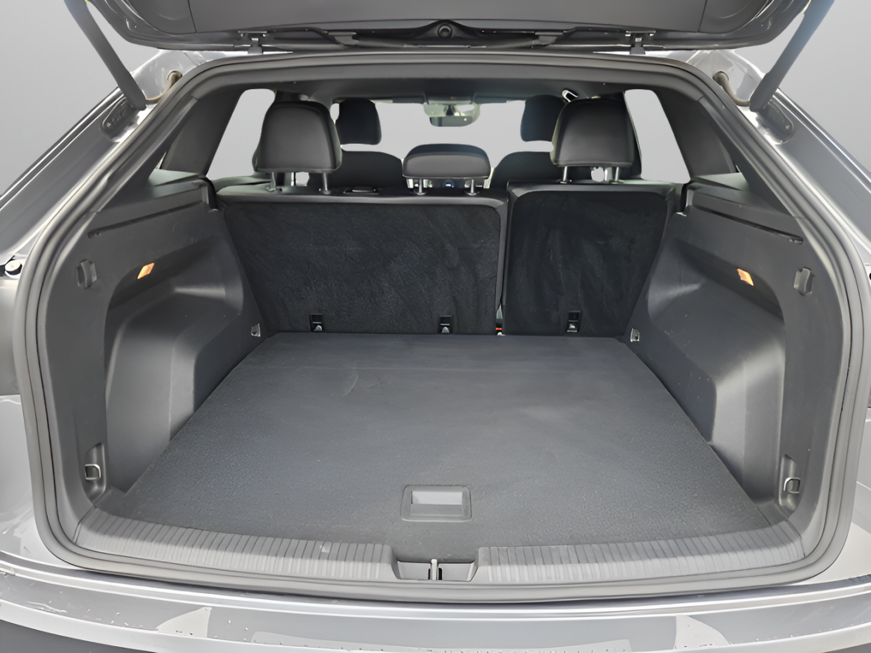 Used 2021 Volkswagen Atlas Cross Sport SE FWD image 30