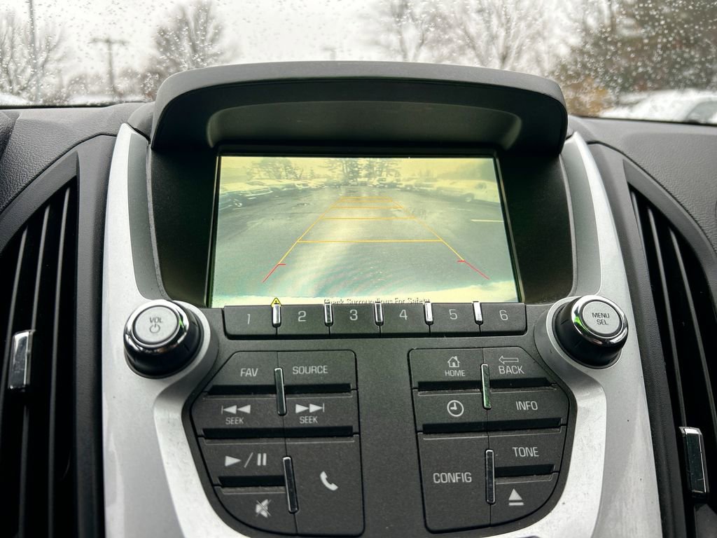 Used 2015 Chevrolet Equinox LT w/ Driver Convenience Package image 16