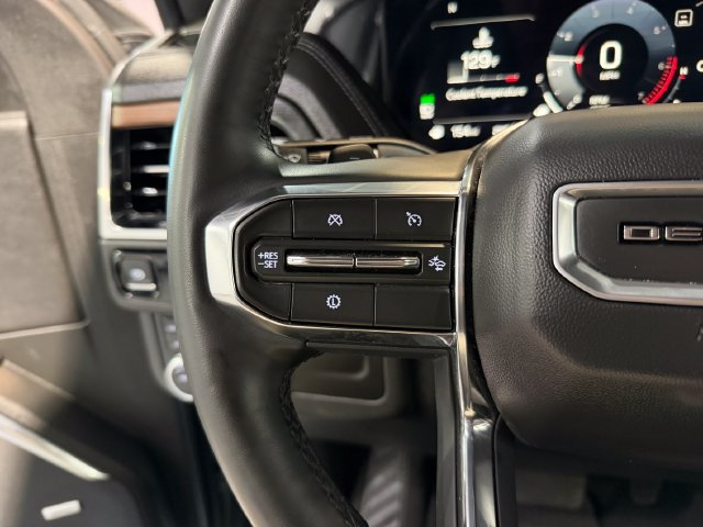 Used 2025 GMC Yukon Denali AWD/4WD image 18