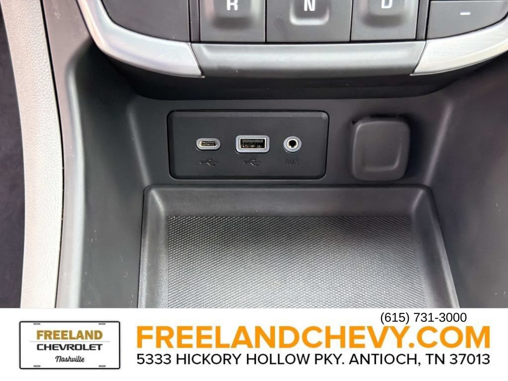 Used 2024 GMC Terrain SLE AWD/4WD image 31