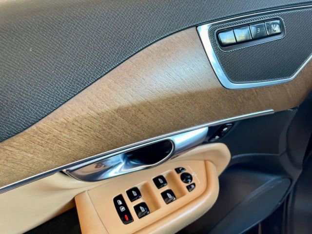 Used 2017 Volvo XC90 T6 Inscription w/ Vision Package image 19