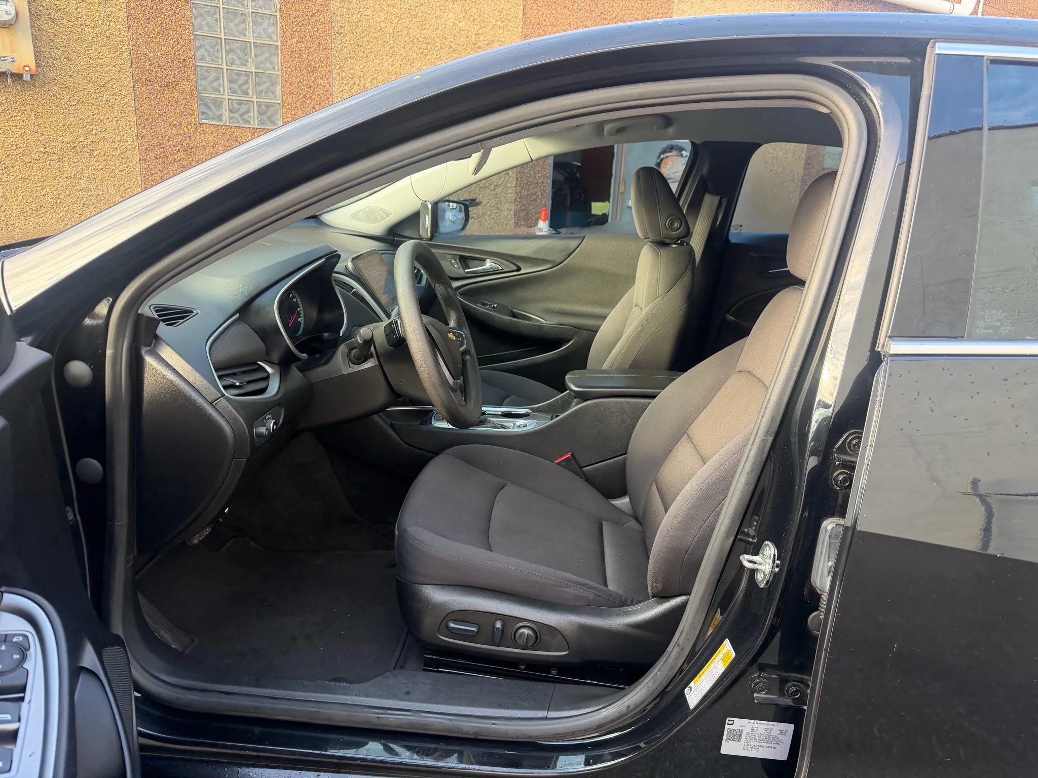 Used 2022 Chevrolet Malibu LT FWD image 23