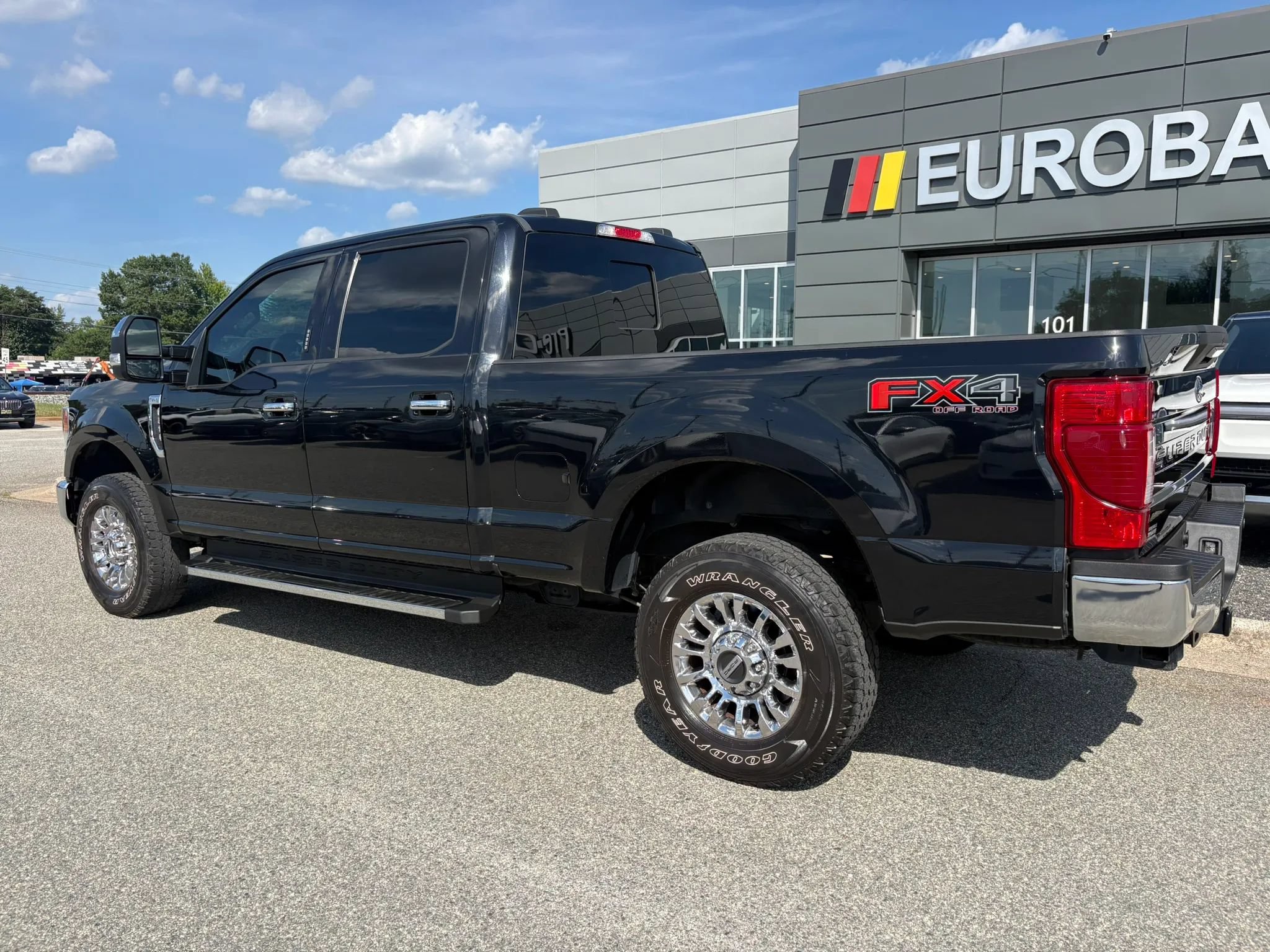 Used 2021 Ford F250 XLT w/ XLT Premium Package AWD/4WD image 30
