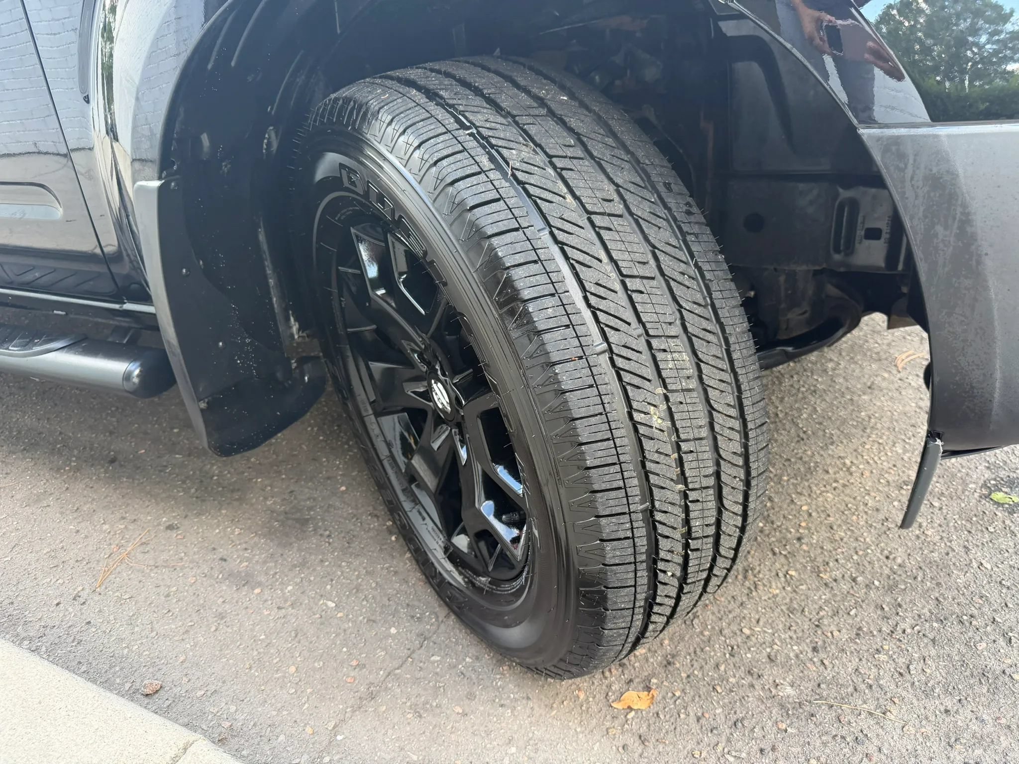 Used 2020 Nissan Frontier SV w/ Midnight Edition Floor Mats AWD/4WD image 38
