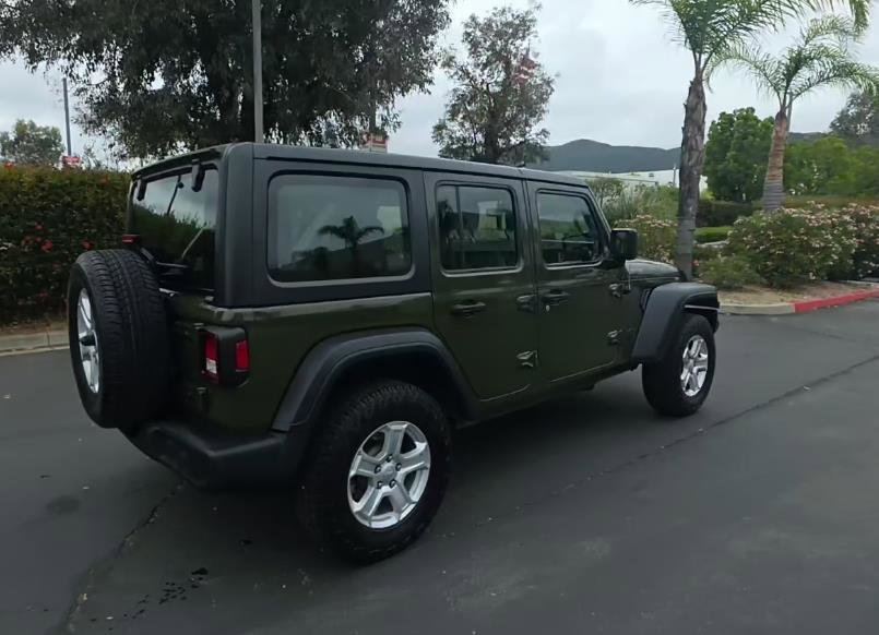 Used 2020 Jeep Wrangler Unlimited Sport image 4