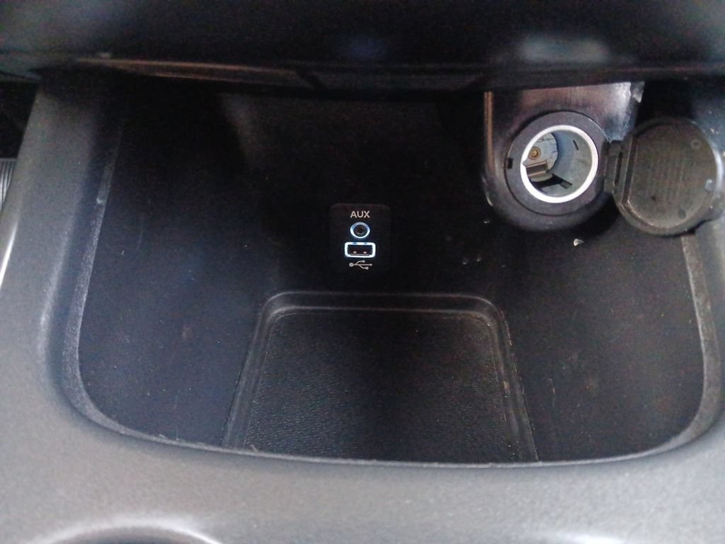 Used 2020 Dodge Journey SE w/ SE Popular Equipment Group FWD image 6