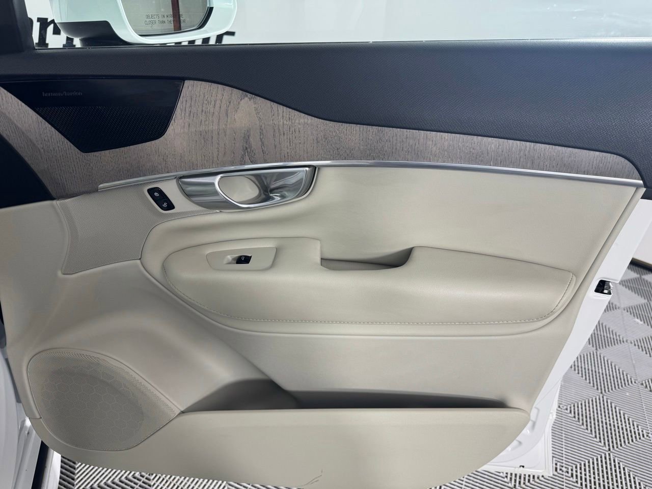 Used 2023 Volvo XC90 B6 Plus w/ Protection Package Premier image 26