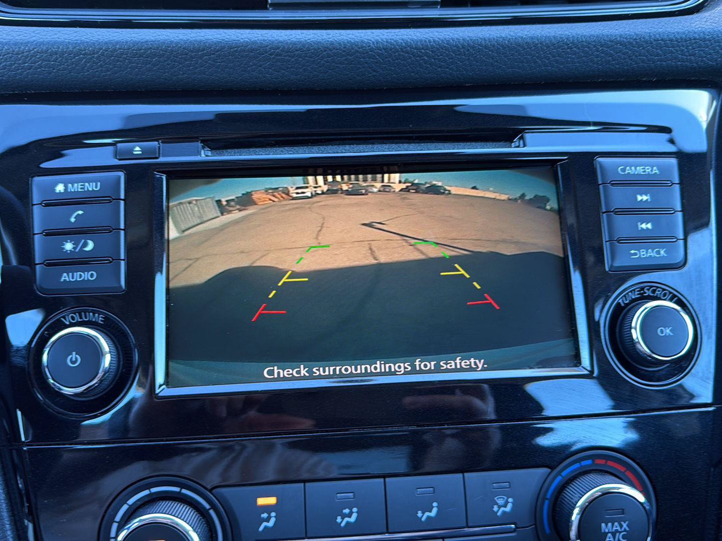 Used 2020 Nissan Rogue S FWD image 19