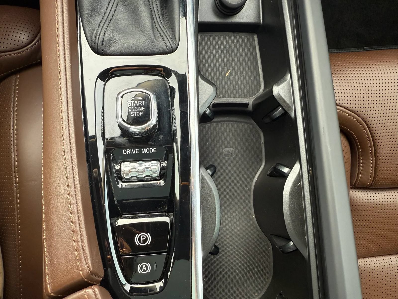 Used 2018 Volvo S90 T6 Inscription w/ Convenience Package AWD/4WD image 42