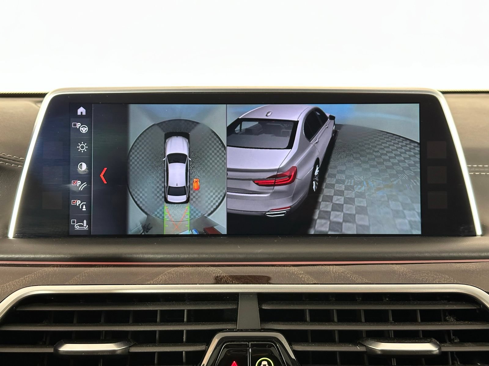 Used 2018 BMW 750i xDrive AWD/4WD image 39