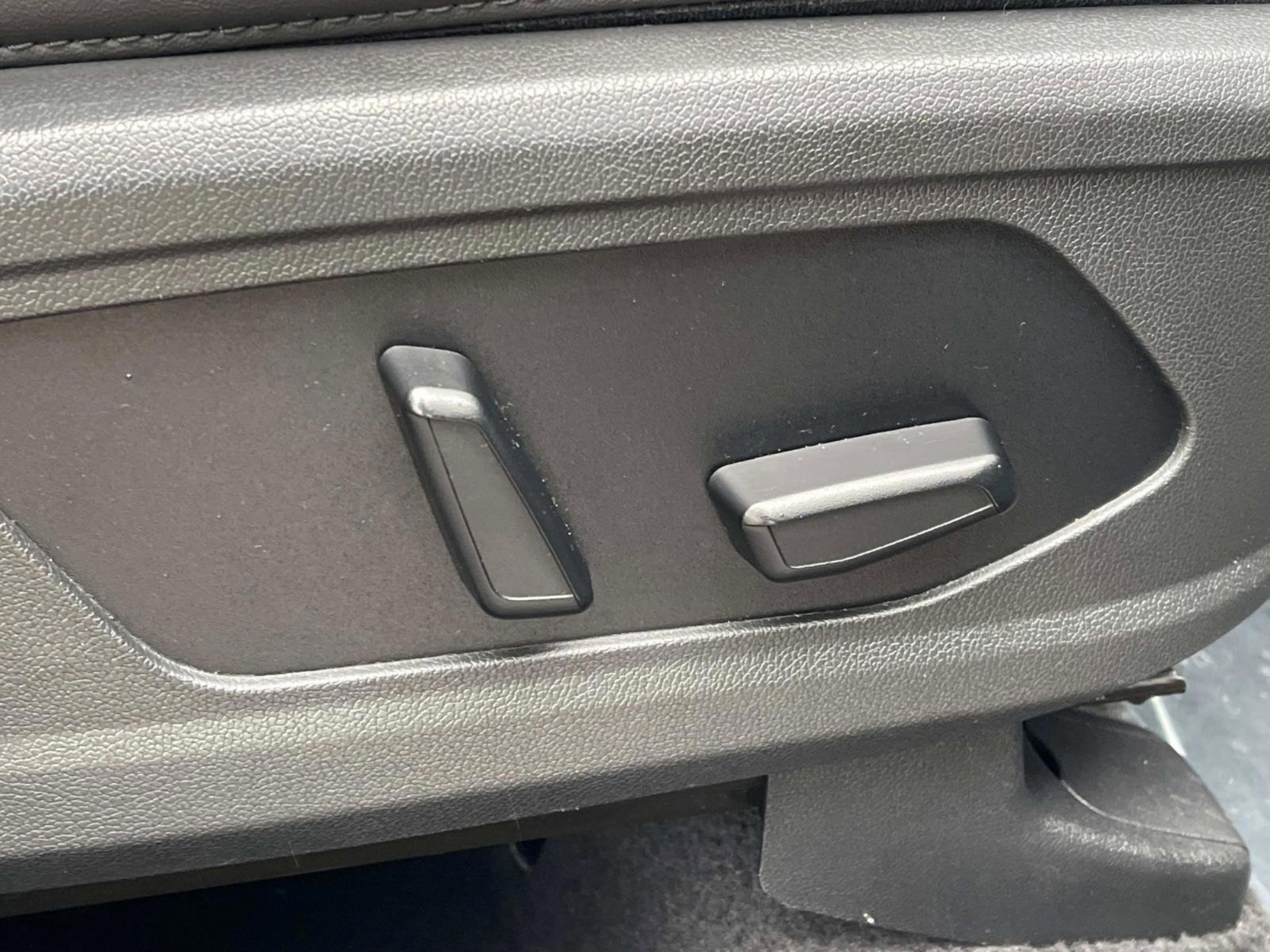 Used 2022 Kia Sorento SX image 24