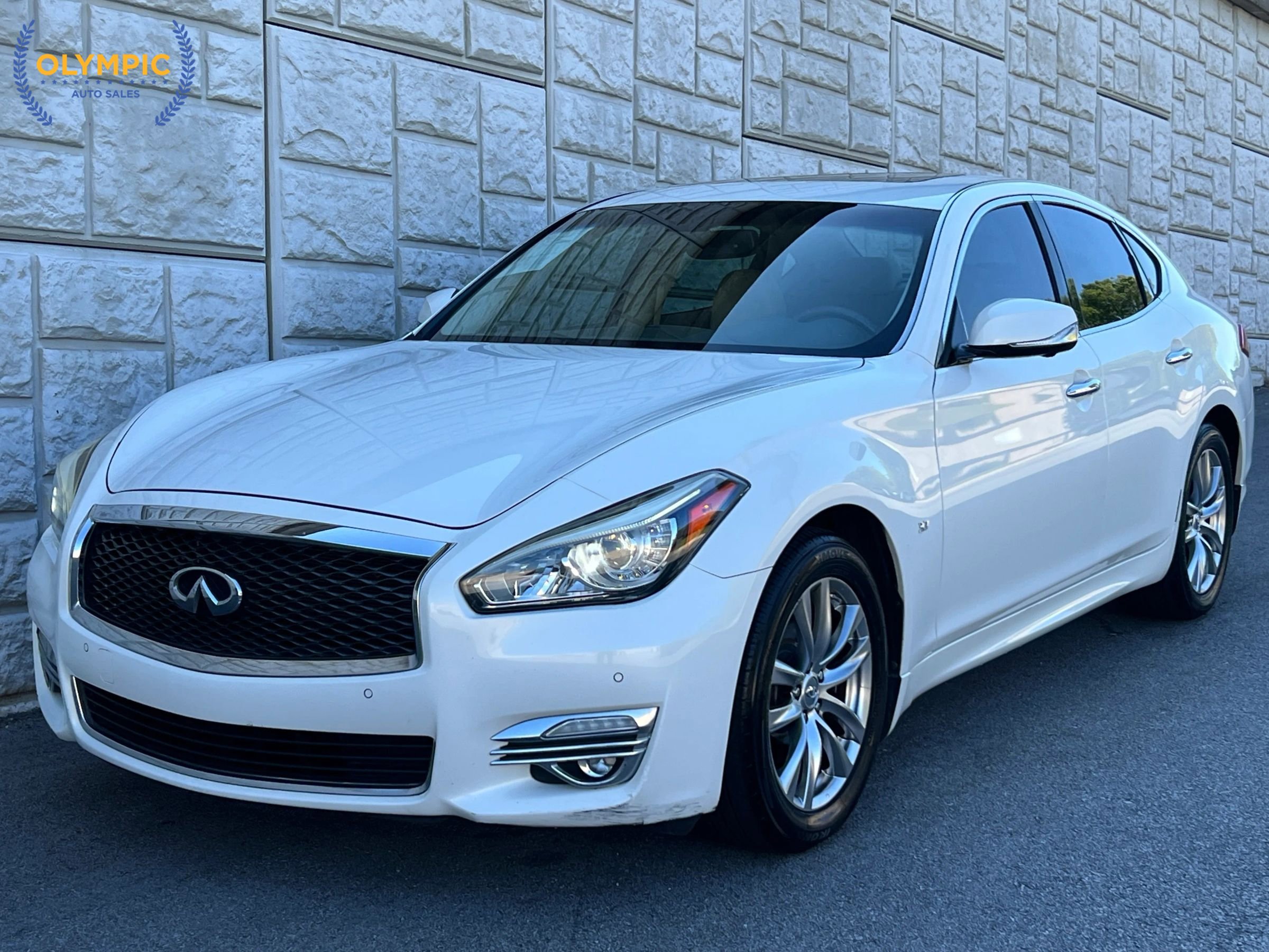 Used 2015 INFINITI Q70 3.7