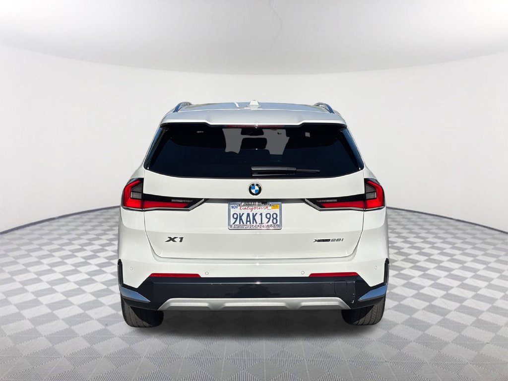 Used 2023 BMW X1 xDrive28i w/ Convenience Package AWD/4WD image 5