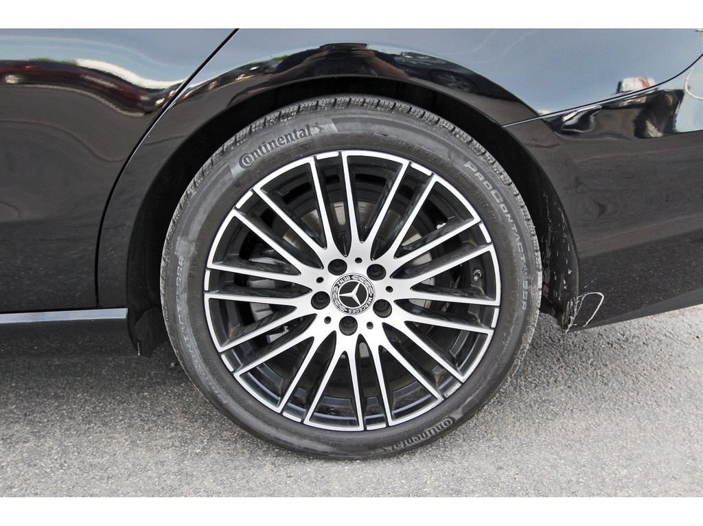 Used 2022 Mercedes-Benz C 300 4MATIC Sedan image 32