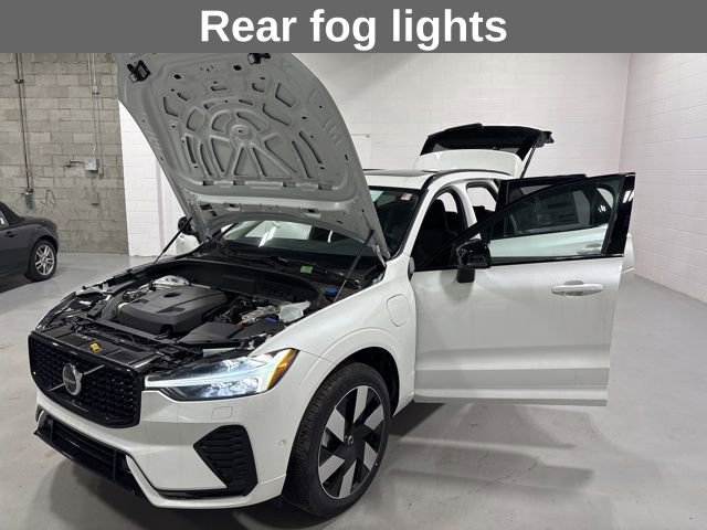 Used 2025 Volvo XC60 T8 Plus w/ Climate Package image 26
