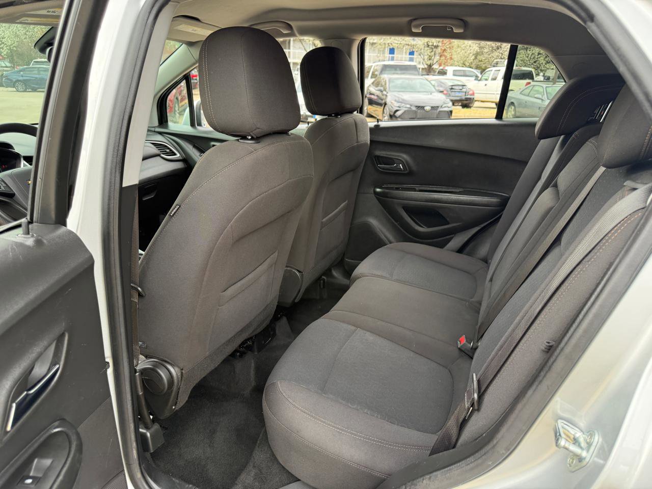Used 2022 Chevrolet Trax LS w/ Tint and Cruise Package FWD image 11