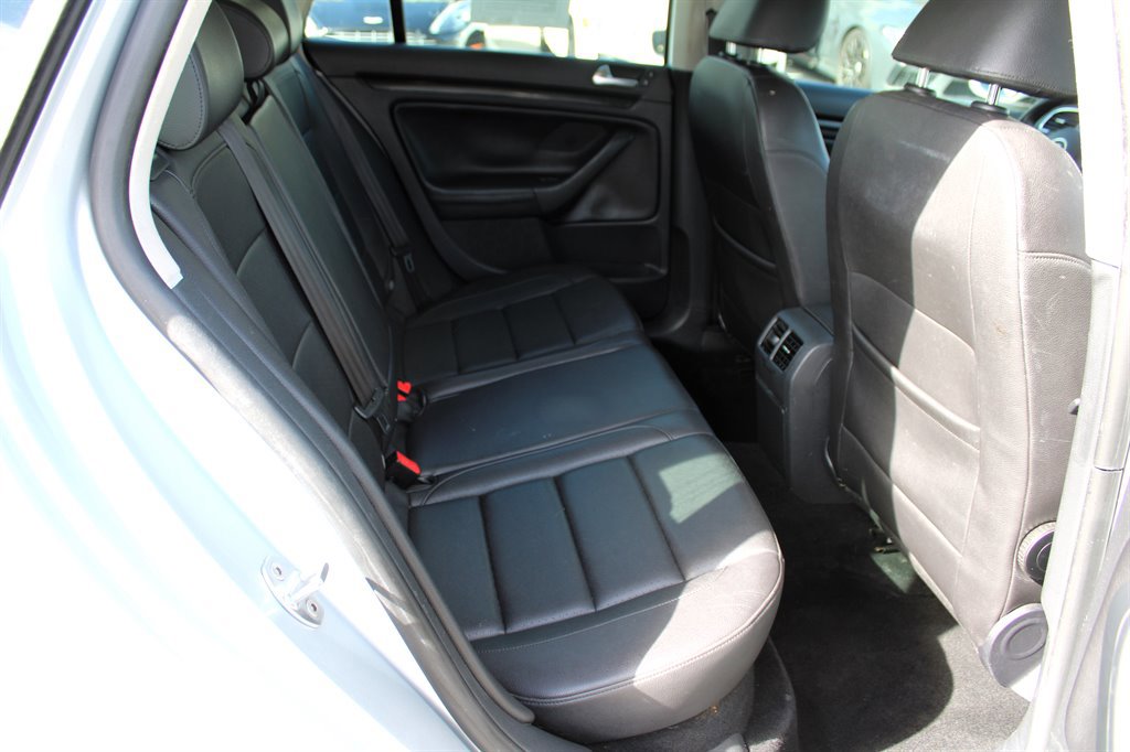 Used 2012 Volkswagen Jetta TDI image 19