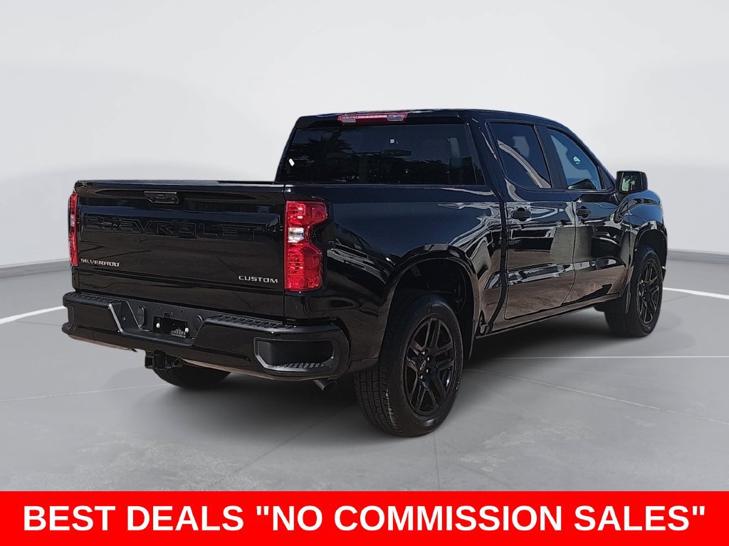 New 2026 Chevrolet Silverado 1500 Custom w/ LPO, Dark Essentials Package RWD image 3