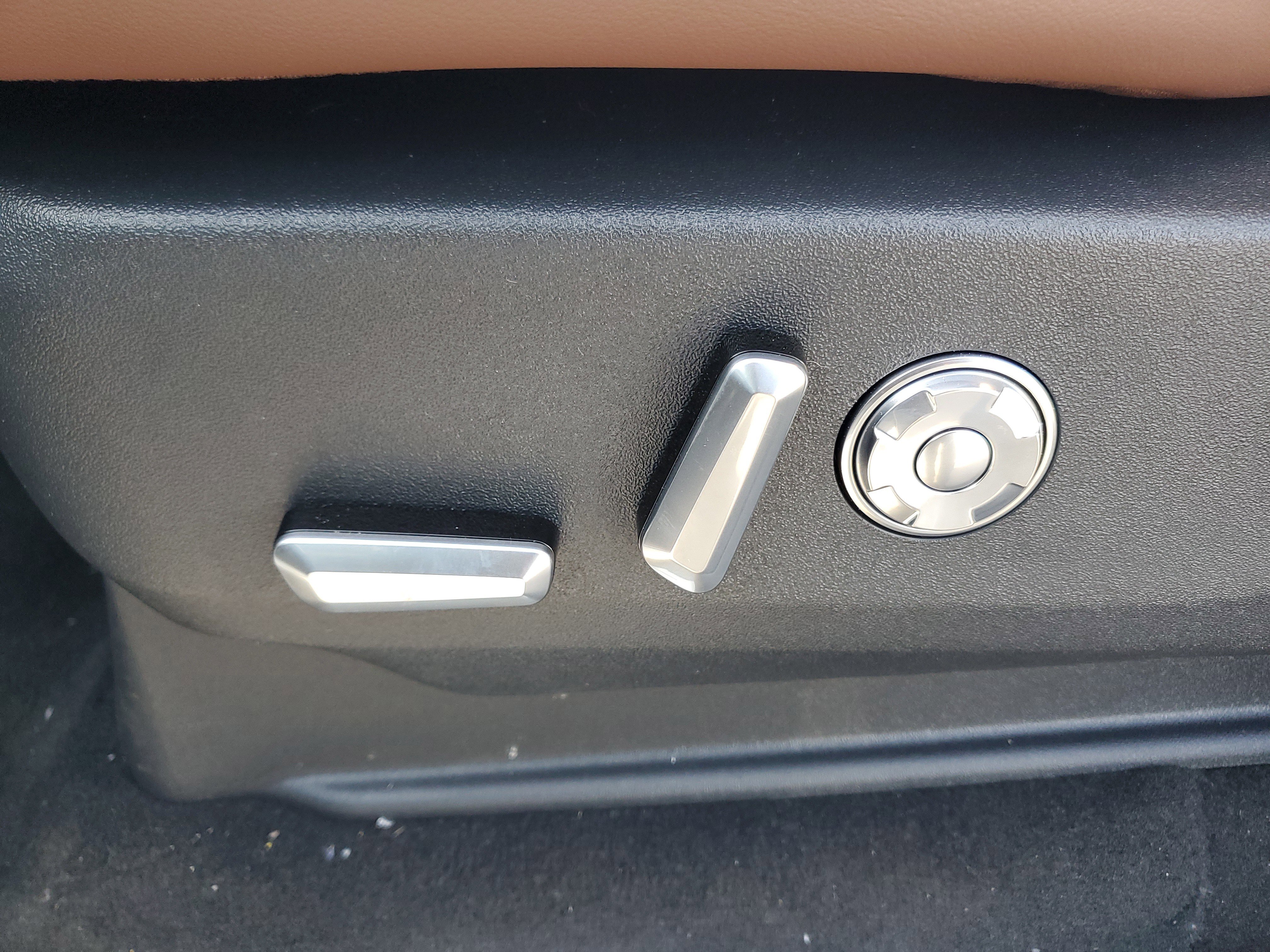 New 2026 Lincoln Navigator Reserve image 13