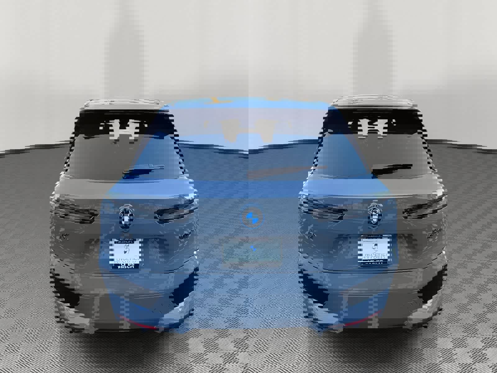 Certified 2025 BMW iX M60 image 4