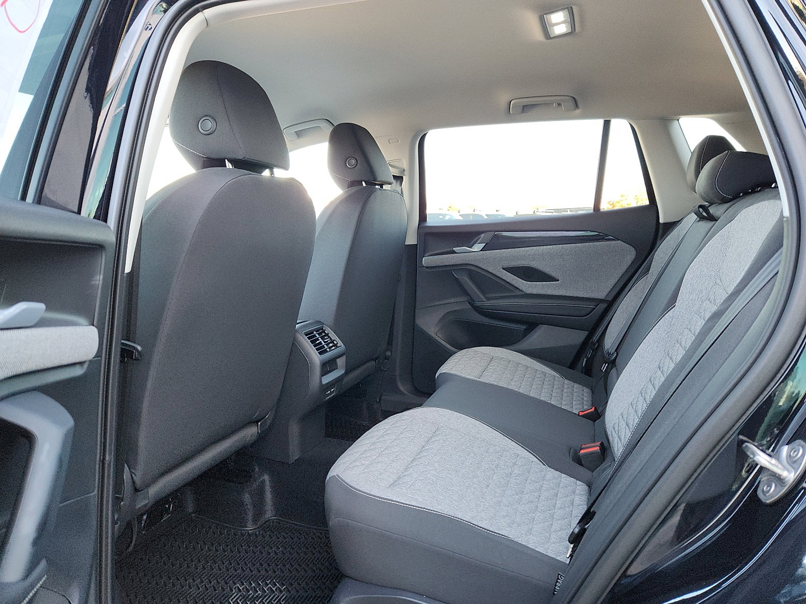 New 2026 Volkswagen Tiguan S image 12