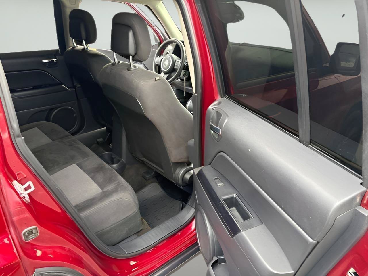 Used 2015 Jeep Patriot Sport w/ Power Value Group FWD image 24