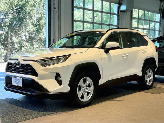 Used 2019 Toyota RAV4 XLE w/ All Weather Liner Package AWD/4WD image 2
