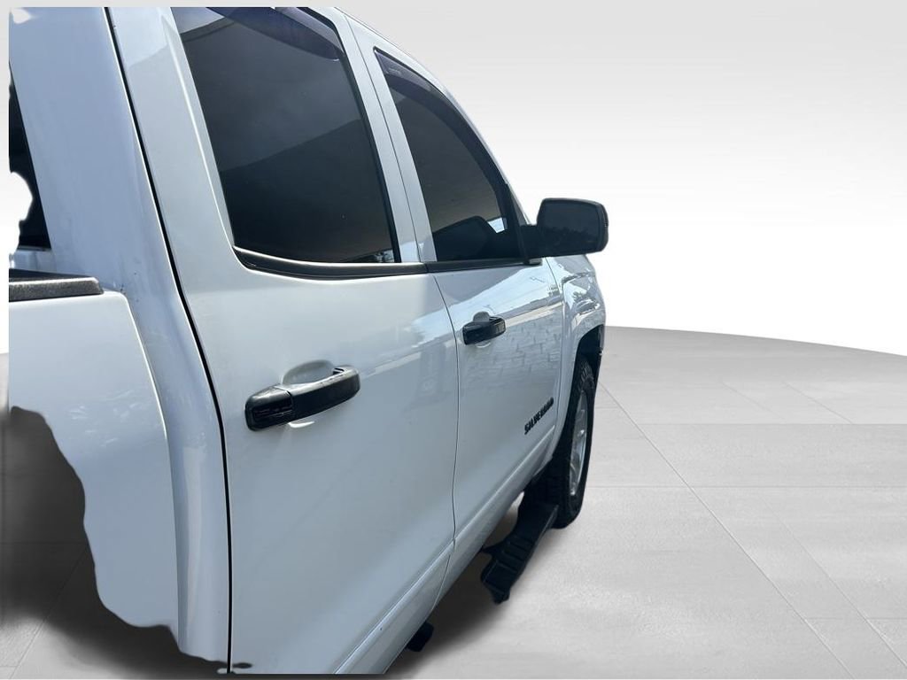 Used 2018 Chevrolet Silverado 1500 LT image 33