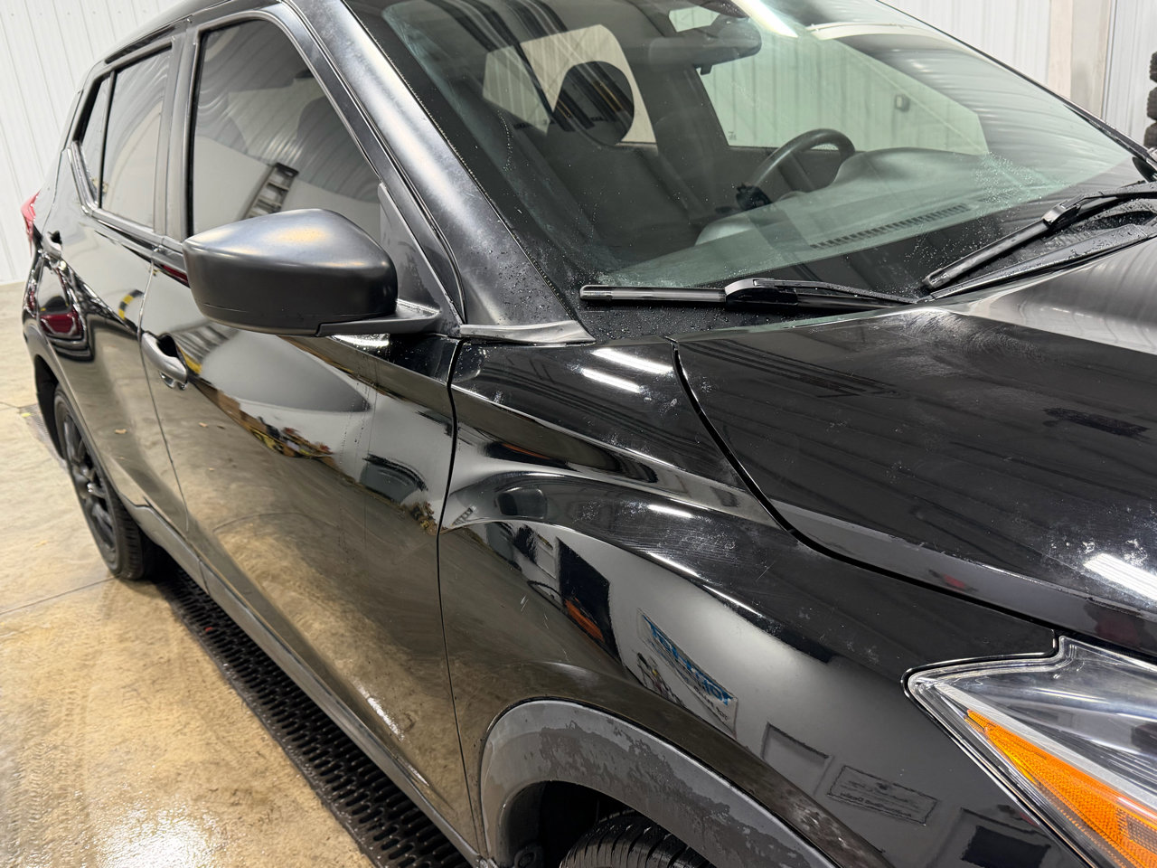 Used 2020 Nissan Kicks S image 39