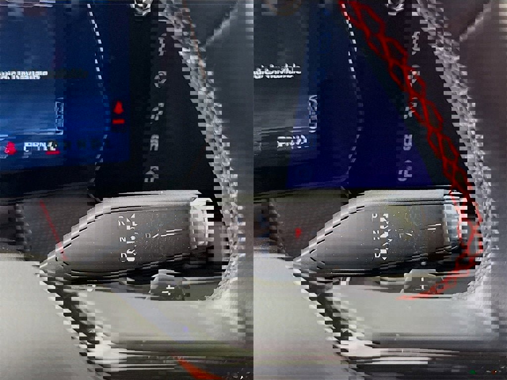 Used 2025 Chevrolet Equinox RS w/ Safety and Technology Package image 11