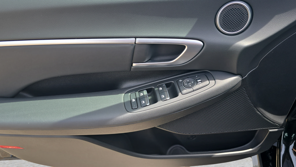 Certified 2026 Hyundai Sonata SEL FWD image 30