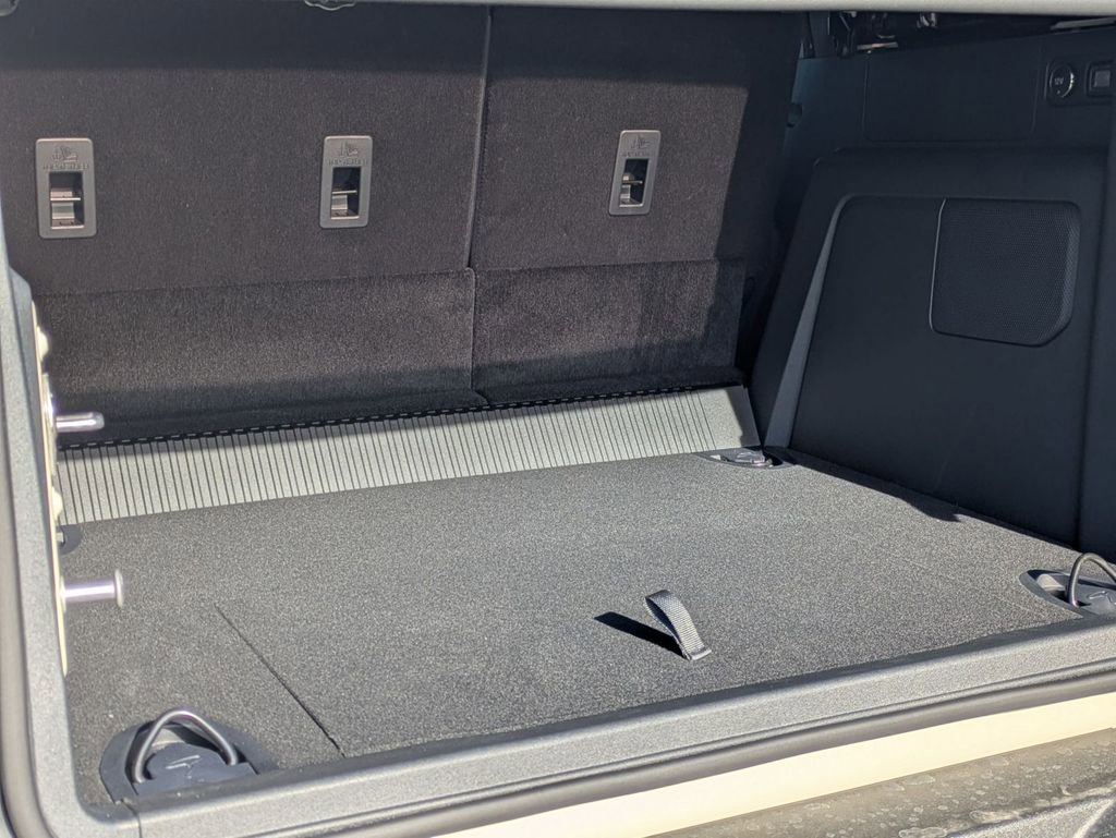 New 2025 Ford Bronco 4-Door image 16