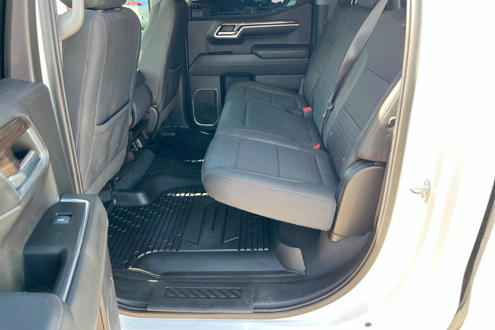 Used 2022 Chevrolet Silverado 1500 RST AWD/4WD image 22