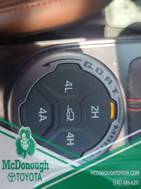 Used 2024 Ford Bronco Heritage Edition AWD/4WD image 25