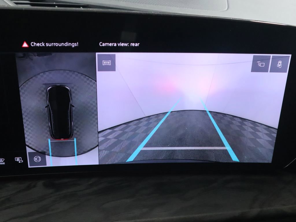 Used 2025 Audi Q5 Premium Plus w/ Premium Plus image 17