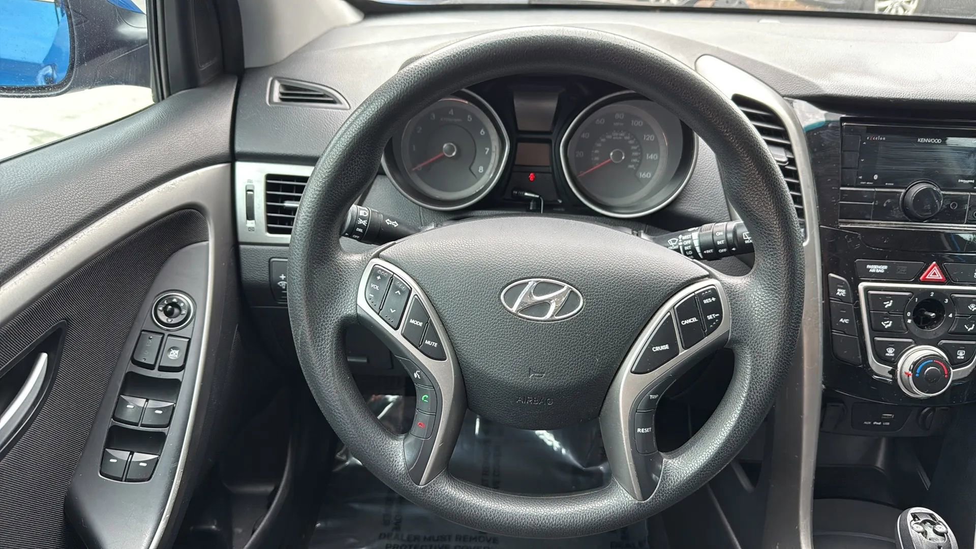 Used 2017 Hyundai Elantra GT FWD image 30
